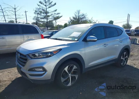 2016 Hyundai Tucson Sport z USA, uszkodzony, nr VIN KM8J3CA22GU240405